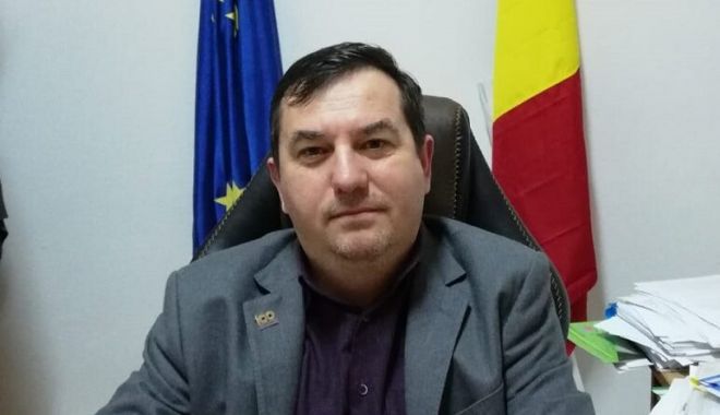 Primarul Costel Armăşescu: 