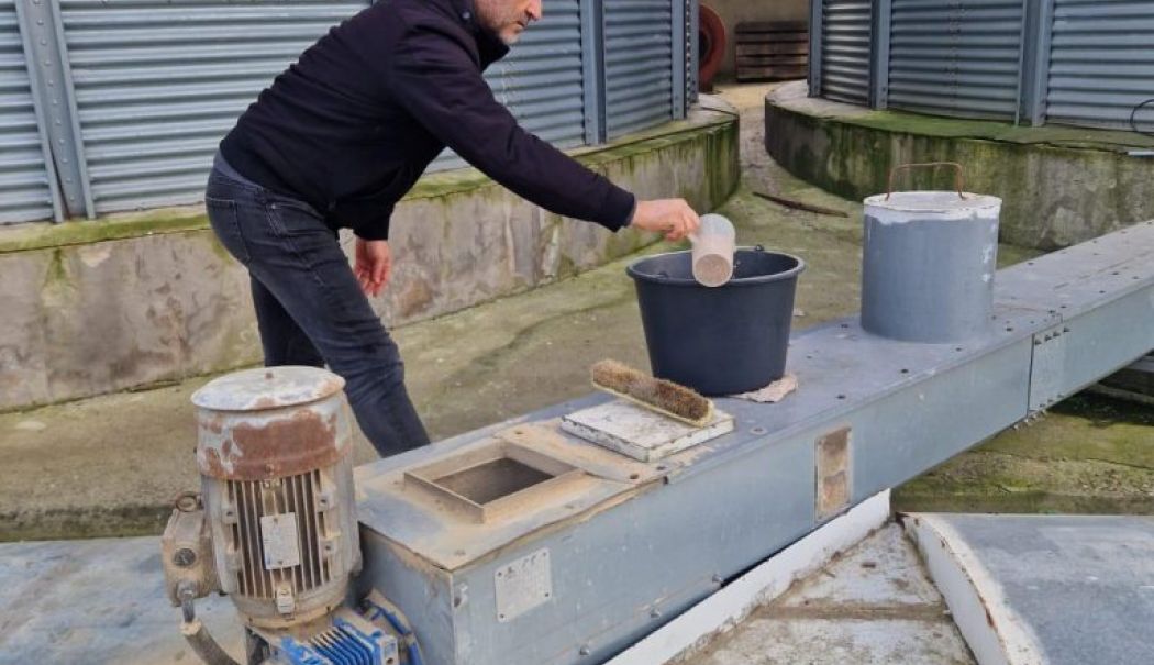 Controale riguroase la Constanța. Verificări ale reziduurilor de pesticide în semințele de consum - fond-pesticide-1764006307.jpg
