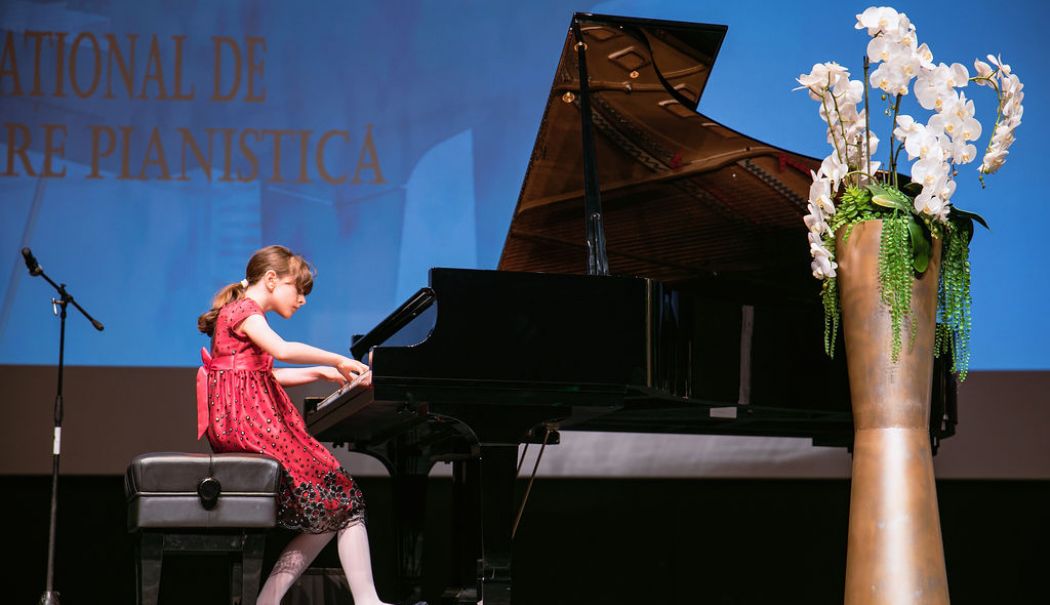 Cei mai buni 70 de tineri pianiști ai țării vin la Concursul 