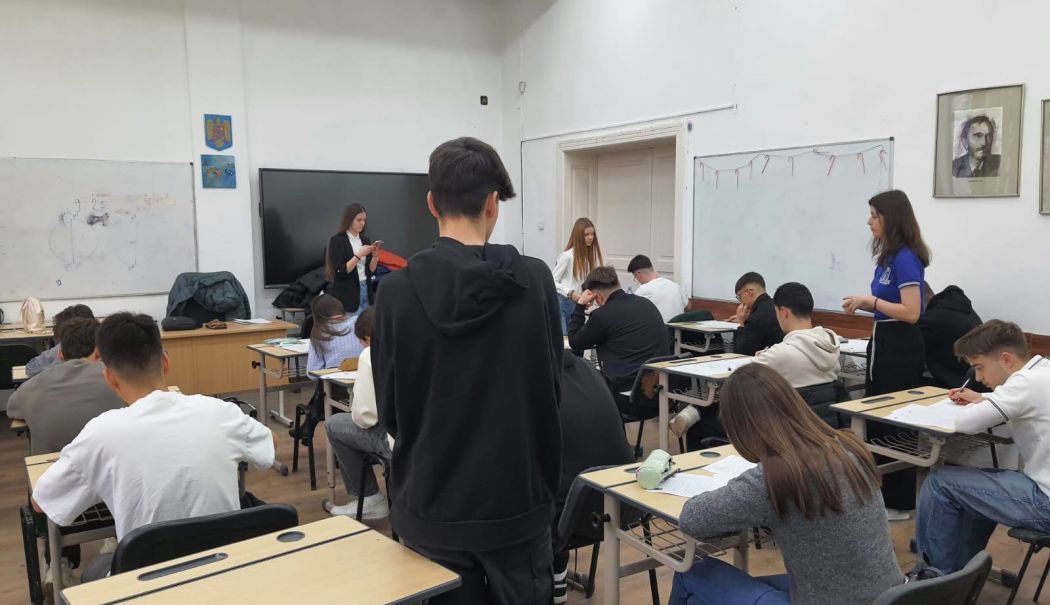 Profesorii implicați în examenele naționale 2025, plătiți la fel ca anul trecut - fond-plata-1750349349.jpg