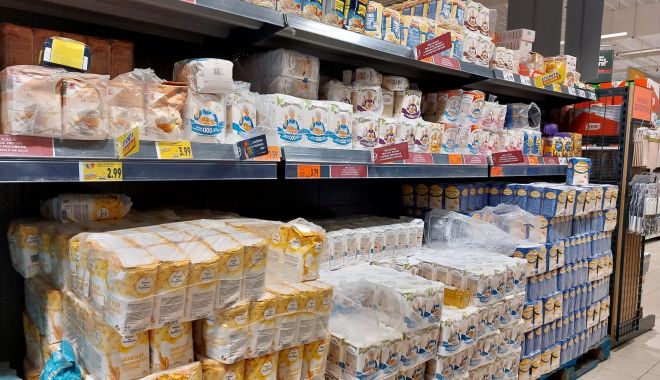 Prețurile celor 14 alimente de bază au scăzut și în supermarketurile din Constanța - fond-preturi-2-1692297350.jpg