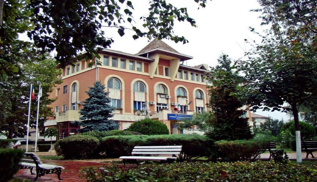 Precum un tsunami, valul restructurărilor lovește și primăriile din județul Constanța - fond-primarii-judet-1738936249.jpg