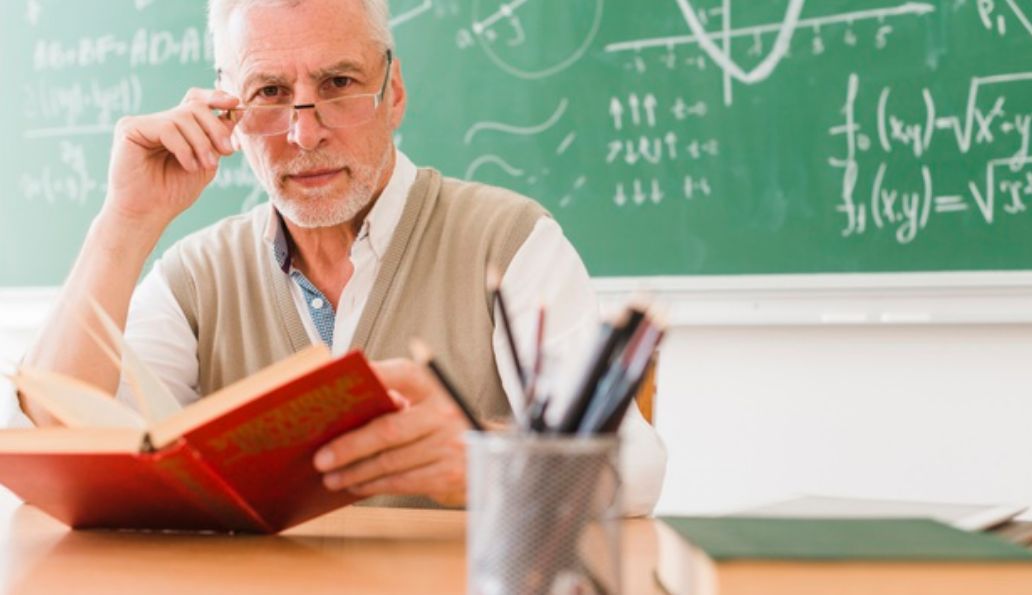 Alarmă în învățământ! A crescut numărul profesorilor pensionari la catedră - fond-profesori-pensionari-1728226419.jpg