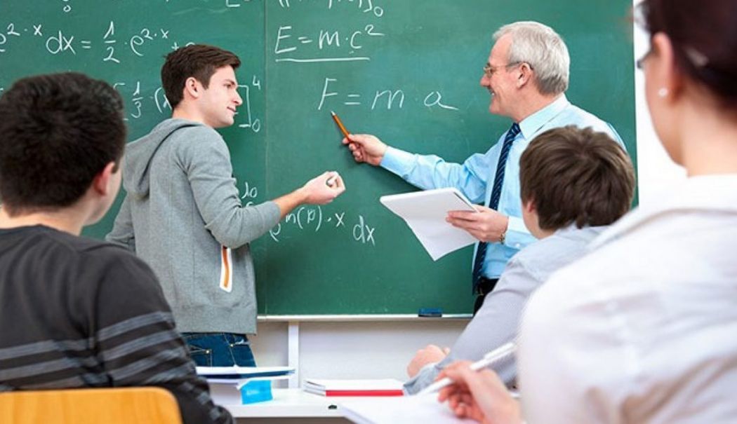 Noutăţi pentru profesori. Conversia profesională se va face doar cu Definitivatul - fond-programe-1736092551.jpg