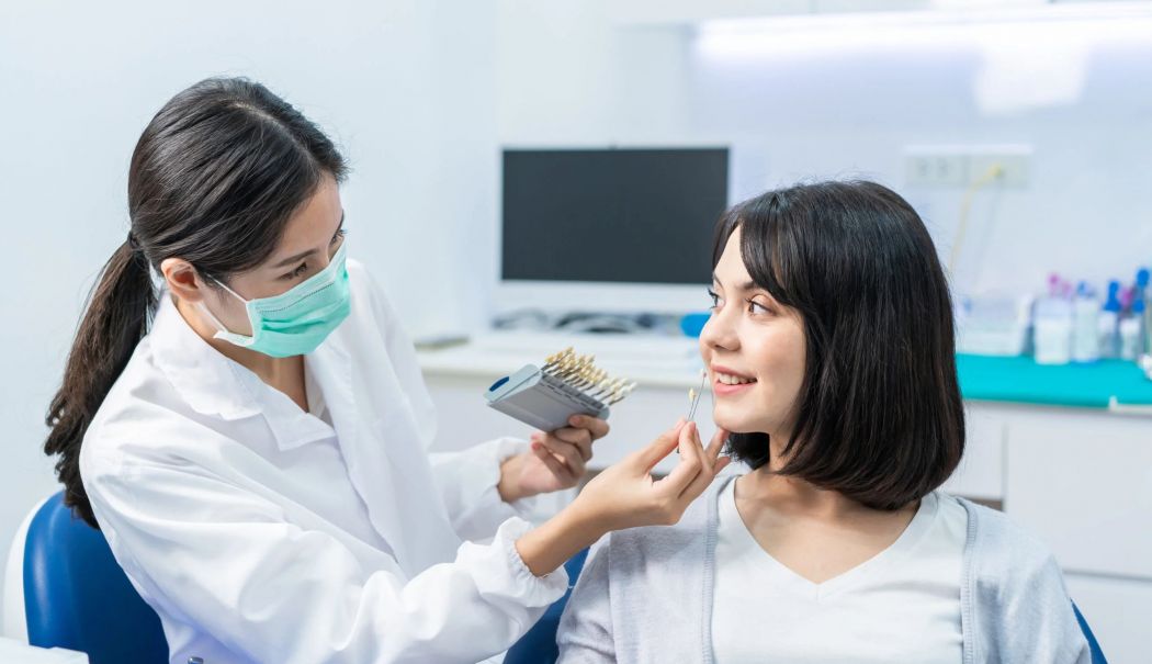 Punţile dentare, soluția salvatoare când aveți prea mulți dinți lipsă - fond-punti-dentare-1745409143.jpg