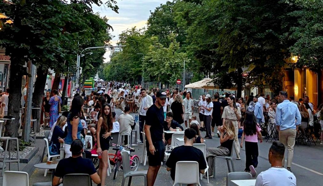 Toamna la pas pe bulevardul Tomis. Programul evenimentelor din acest weekend - fond-restrictii-bdul-tomis-1758215449.jpg