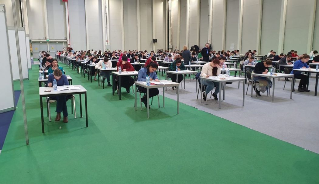 Ce rușine! Aproape jumătate din medicii constănţeni au picat concursul de Rezidențiat - fond-rezidentiat-1732902005.jpg