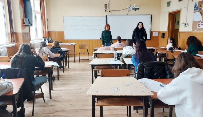 În ciuda notelor de 10 la Matematică, elevii au fost mai bine pregătiți la Limba română, la simularea Evaluării Naționale - fond-rezultate-simulare-1680200930.jpg
