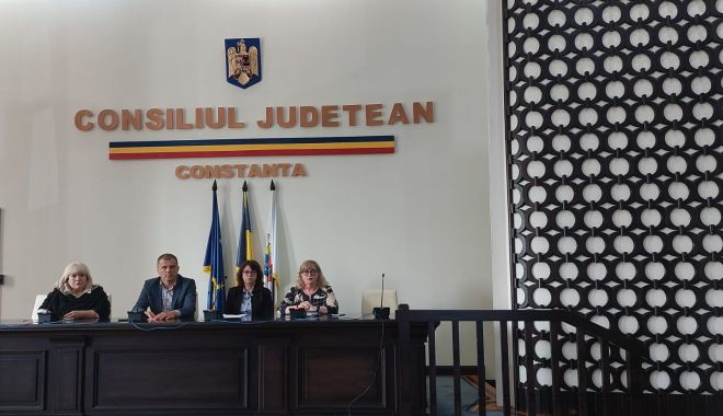 Au apărut primele rezultate ale recensământului. Fenomenul de îmbătrânire s-a accentuat în Constanța - fond-sedinta-prefectura-1-1684415076.jpeg