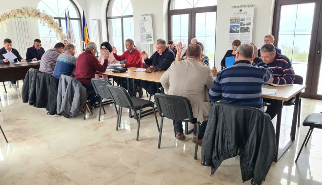 Primăria Techirghiol, ajutor pentru tinerii părinţi. Câţi bani primesc aceştia pentru un nou-născut - fond-soceanu-proiect-1681219428.jpg