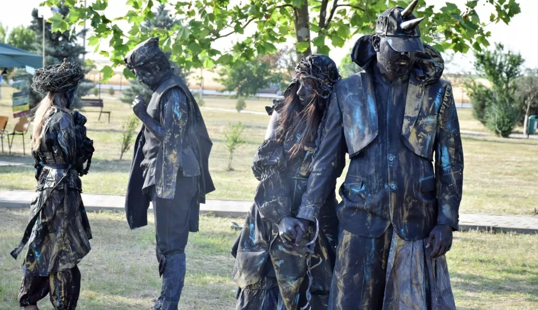 Foto - Magia statuilor vivante revine. Spectacole gratuite în fiecare duminică până în august