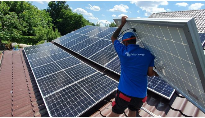 Subvențiile pentru fotovoltaice, mașini electrice, dar și mașini noi vor fi tăiate de Guvern din 2024 - fond-subventii-rabla-1702581817.jpg