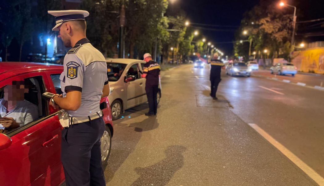 Îngrijorător bilanț pentru o singură noapte de razie. Dacă nu-s beți, sunt drogați - fond-sutele-de-politisti-1724687422.jpg