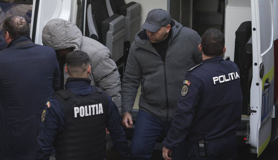 Au atacat cu brutalitate și acum cer îngăduință. Povestea unei tâlhării revoltătoare - fond-talharie-in-plina-strada-1750177686.jpg