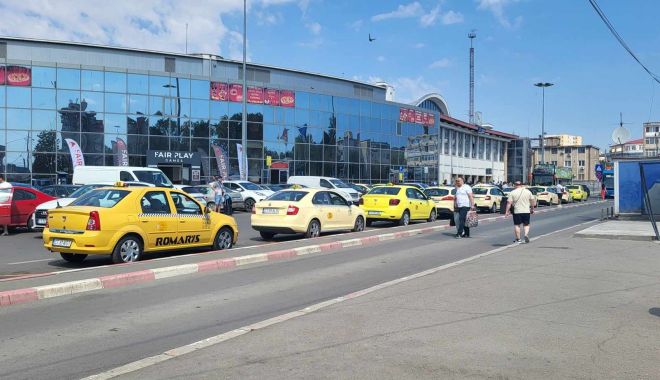 Unii şoferi de taxi practică hoția la drumul mare! „Nu este normal să jecmănească oamenii” - fond-taxiurijpg-7-1689182742.jpg