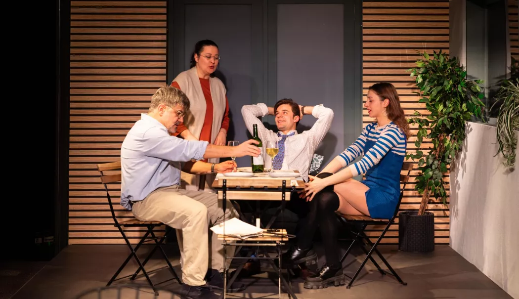 Sfârșit de an pe scenă. Emoție și comedie, la Teatrul de Stat Constanța