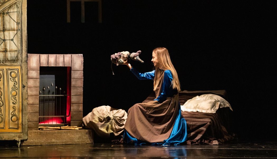 Spectacole pe scenele teatrelor constănțene, în acest weekend - fond-timp-liber-1751032837.jpg
