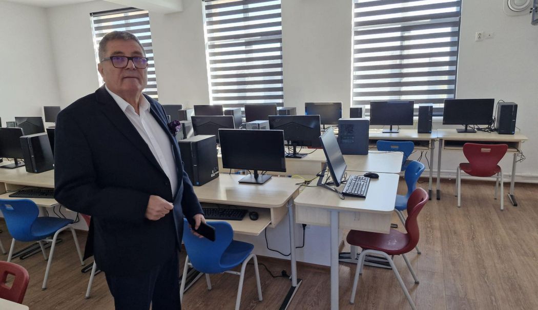 Primarul din Topraisar susține că fondurile europene schimbă viața locuitorilor comunei - fond-topraisar-1745414424.jpg