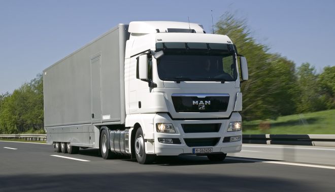 Comisia Europeană oferă stimulente pentru folosirea camioanelor cu emisii scăzute - fond-transport-1689161101.jpg
