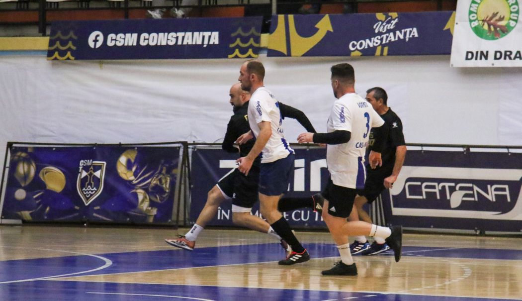 Trofeul Constanţei la fotbal în sală a ajuns la faza eliminatorie. Se cunosc ultimele echipe calificate - fond-trofeu-nou-1739879954.jpg