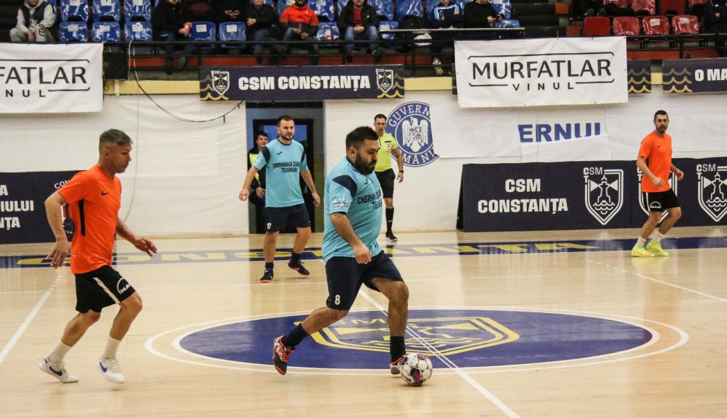 Show-ul continuă la Trofeul Constanţei. Regal fotbalistic în Sala Sporturilor 