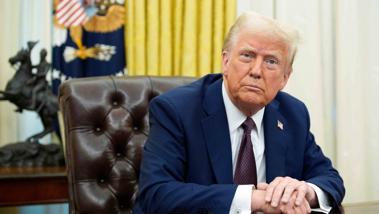 Donald Trump este încrezător în încheierea războiului din Ucraina - fond-trump-macron-1740489774.jpg