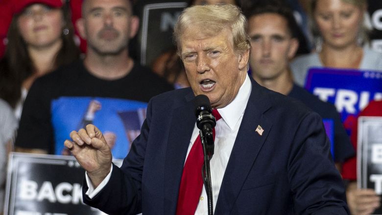 Donald Trump refuză să participe la vreo dezbatere cu Kamala Harris - fond-trump-refuza-1721997593.jpg
