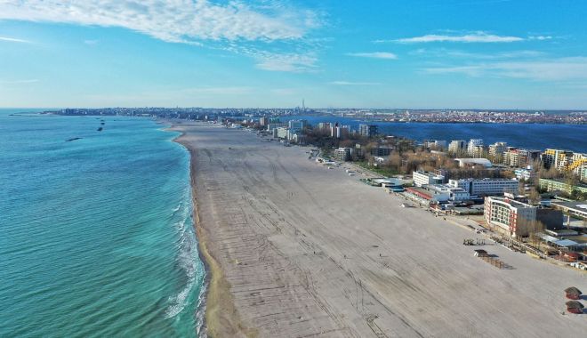 Să vină turiștii! Peste 40 de hoteluri deschise pe litoral în minivacanța de 1 Mai - fond-turisti-litoral-1682531890.jpg