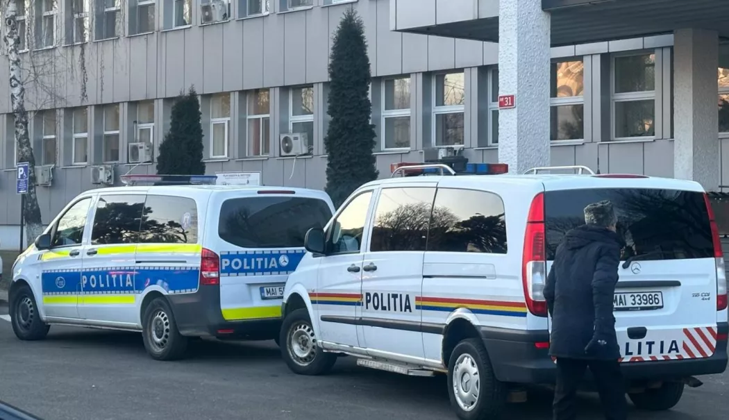 Un polițist a fost mușcat chiar în fața UPU Constanța! Agresorul a ajuns după gratii