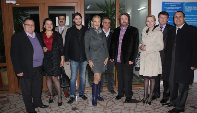 Candidații PP-DD Constanța s-au înscris oficial în lupta electorală - fond1-1351630061.jpg