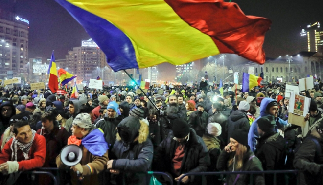 Proteste de amploare, 50.000 de români în stradă: 