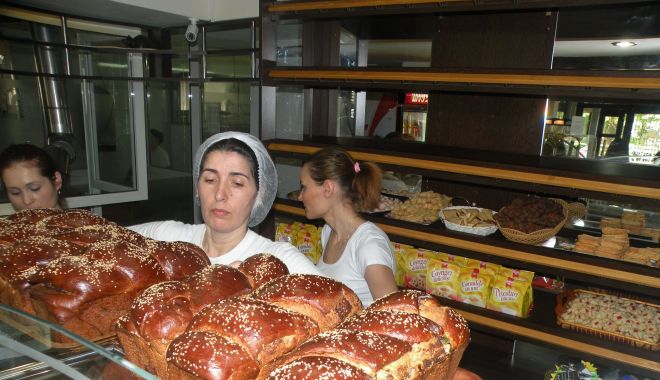 Sărbători mai scumpe de Crăciun. Devine cozonacul produs de lux? - fond1-1638558624.jpg
