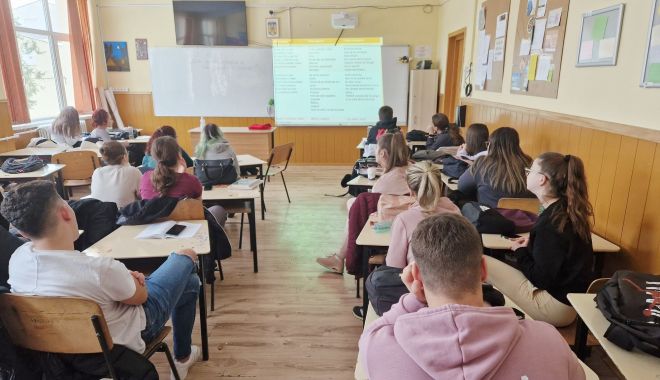 Proiectele legilor Educaţiei, la Senat - fond1678993101-1683794331.jpg
