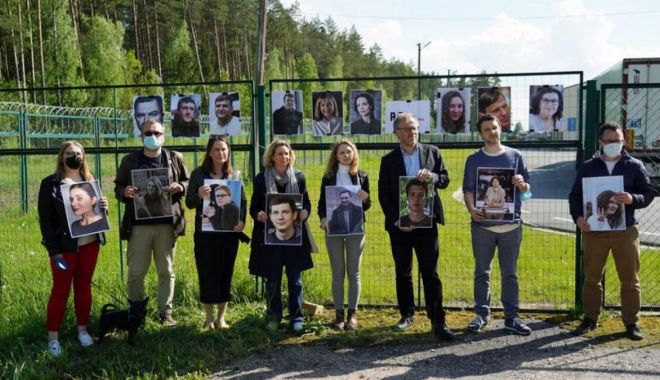 AFP - Organizaţia „Reporteri fără frontiere” a protestat la graniţa cu Belarus - fond3print-1622226072.jpg