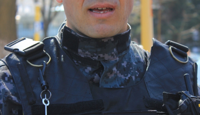 Premieră în Poliția Română. Comisar șef, detașat în subordinea Primăriei Constanța. 