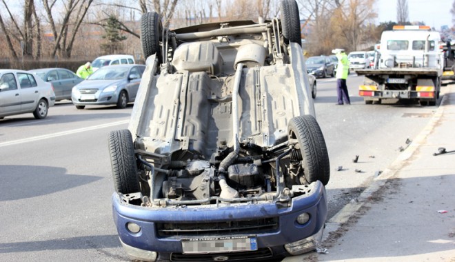 Cele mai stupide accidente petrecute în Constanța - fondaccidentestupide-1351889914.jpg
