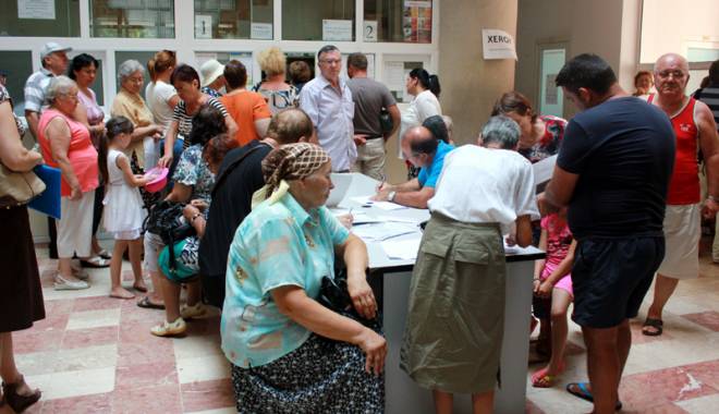 Pensionarii Constanței, la limita răbdării. Cine îi supără pe bătrâni - fondacuzatiilepensionarilor1-1430845618.jpg