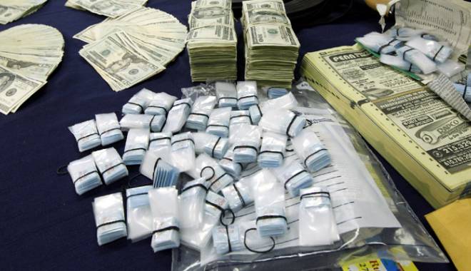 Afaceri cu bani murdari: trafic cu heroină și șantaj - fondafaceribanimurdariheroina1-1430658418.jpg