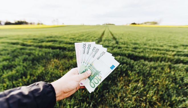 Agricultorii din Uniunea Europeană vor beneficia de noi ajutoare financiare - fondagricultoriidinuniuneaeurope-1653589175.jpg