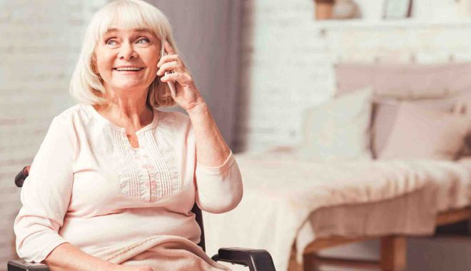 Alinare pentru pensionari. Telefonul Vârstnicului oferă sprijin gratuit şi consiliere - fondalinare3-1617547759.jpg