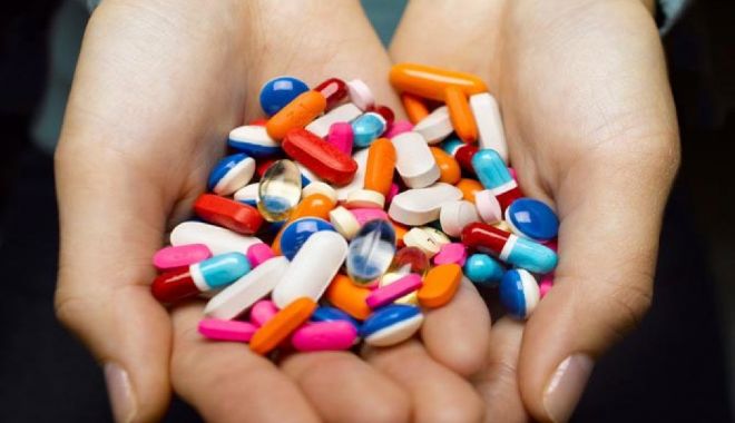 Folosirea antibioticelor în zootehnie, pericol pentru sănătatea oamenilor - fondantibioticele-1607961201.jpg