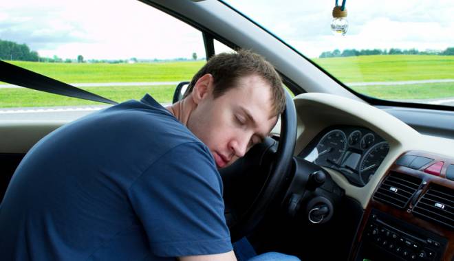 Suferi de apnee în somn, nu mai ai voie să conduci! 270.000 de șoferi români au această boală - fondapneebuna-1445622081.jpg