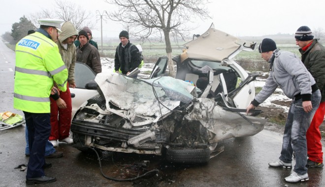 RCA-ul s-a schimbat: îți repară mașina, îți achită operația sau te duce la… groapă - fondasigurarerca-1328288993.jpg