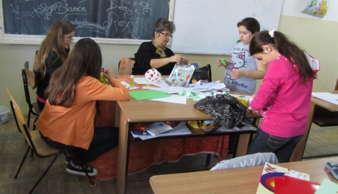 Atenție, elevi, nu vă jucați cu absențele! Se contorizează și în 