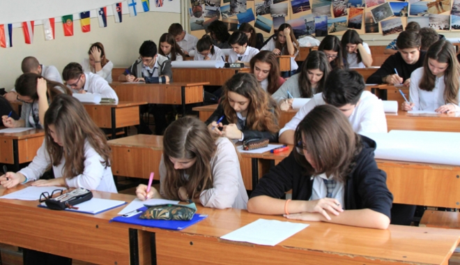 Atenție, elevi! Viață grea  în semestrul II: simulări, evaluări, teze, iar evaluări și examene - fondatentieelevi-1486740947.jpg