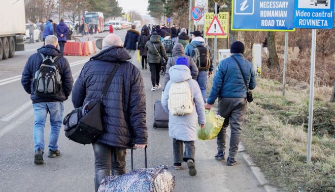 Bani de la Guvern pentru cei care oferă cazare sau hrană refugiaților. Ce sume sunt alocate - fondbanidelaguvern-1646584683.jpg