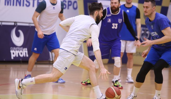 Baschetbaliştii de la CSM Constanţa, din nou pe parchet. În Sala Sporturilor vine CSM Focşani - fondbaschetmaine-1672844146.jpg