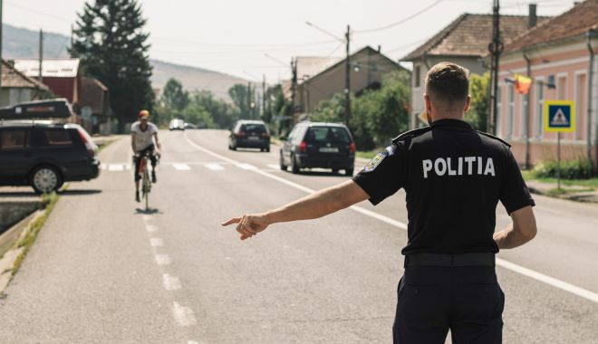 Bicicliștii au ajuns teribiliștii șoselelor! „O iau pe urmele motocicliștilor, vor să fie kamikaze!” - fondbiciclisti-1636395636.jpg