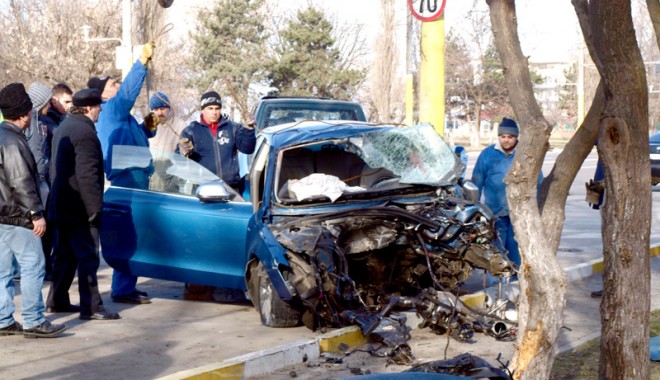 Bilanț tragic pe șoselele Constanței - fondbilantaccidente-1325183100.jpg