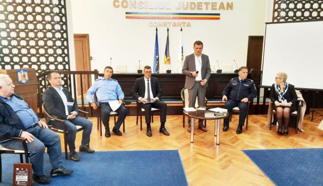 Şefii unor instituţii deconcentrate din Constanţa, la raport în fața prefectului - fondbilantsezon-1664903011.jpg